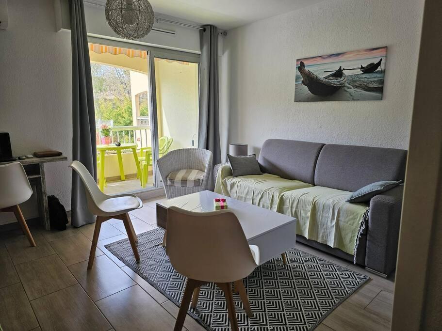 Petit Paradis Classe 3 Etoiles A 200M De La Plage! Terrasse-Wifi-Parking-Clim سانت-ماندرييه-سور-مير المظهر الخارجي الصورة
